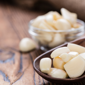 how to peel garlic cloves easily 